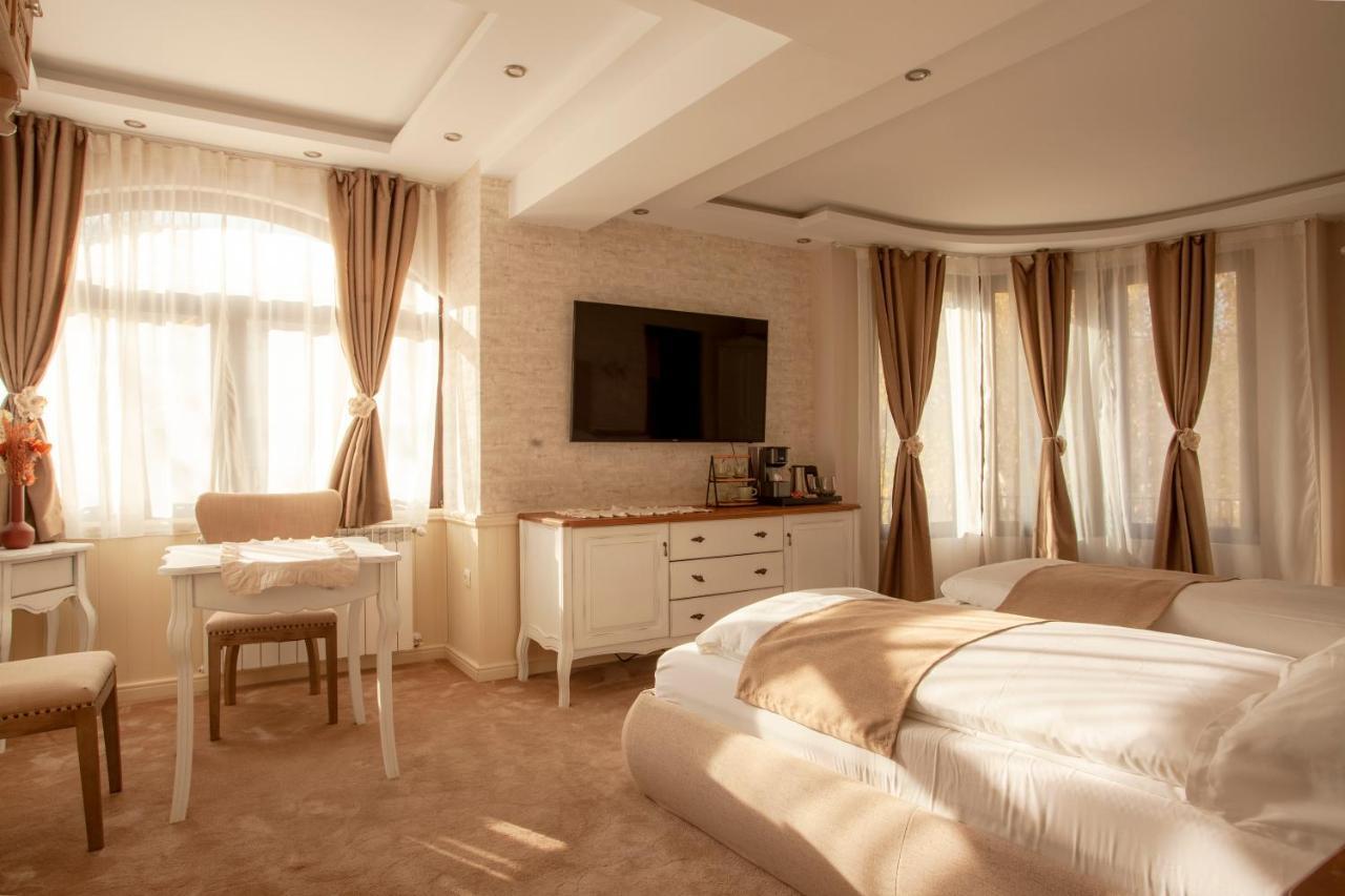 Private Villa Gergana ساباريفا بانيا المظهر الخارجي الصورة